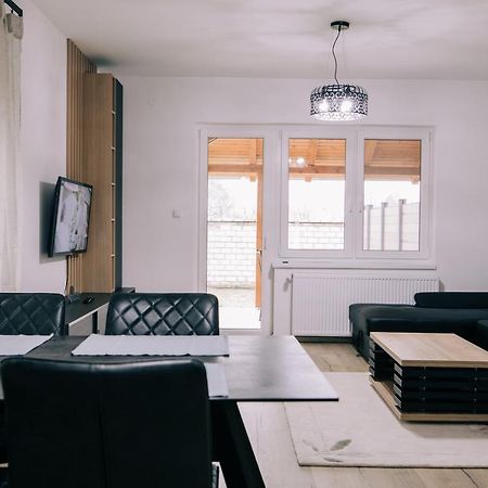 Tulip Guest House Ii. Palić Buitenkant foto