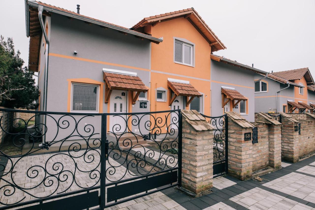 Tulip Guest House Ii. Palić Buitenkant foto