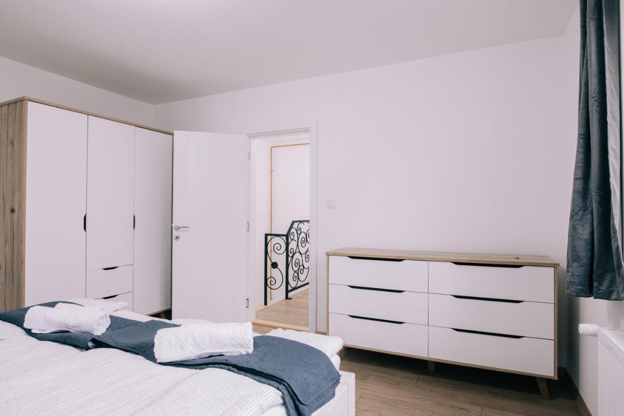 Tulip Guest House Ii. Palić Buitenkant foto